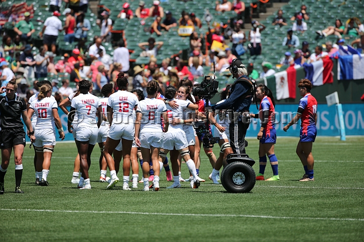 2018RugbySevensFri-26.JPG - The United States celebrates after defeating China 38-7 at the 2018 Rugby World Cup Sevens, July 20-22, 2018, held at AT&T Park, San Francisco, CA. 